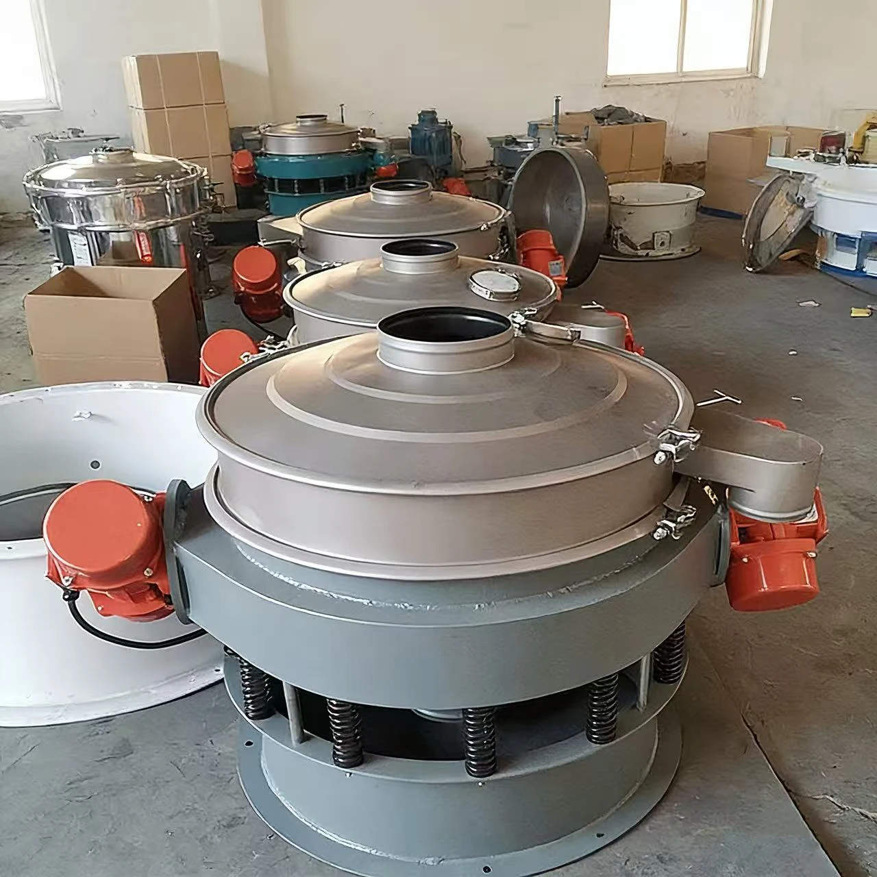 Inline vibratory screen